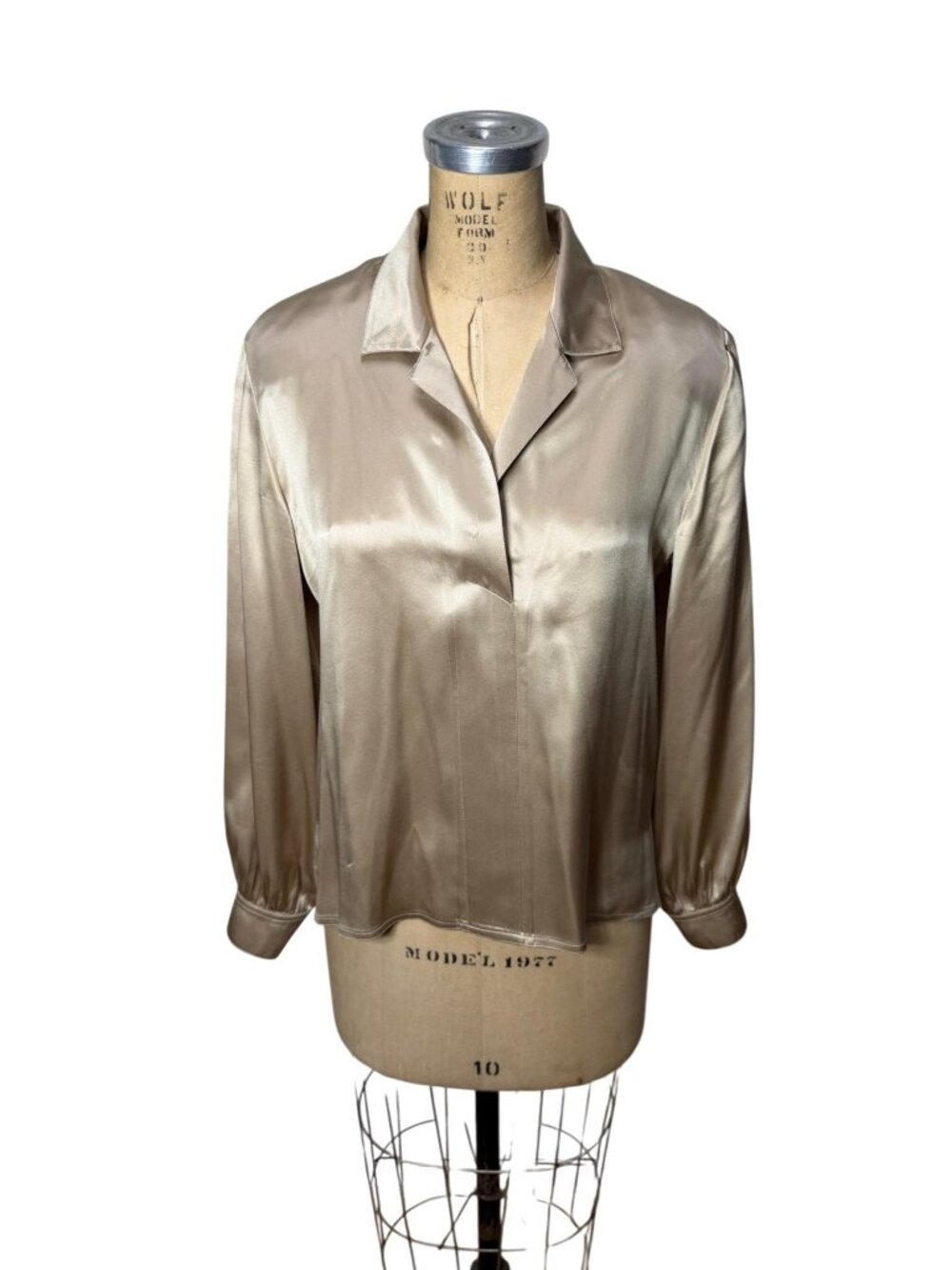 1990s silk blouse by Carlisle in champagne color Size 6 Medium